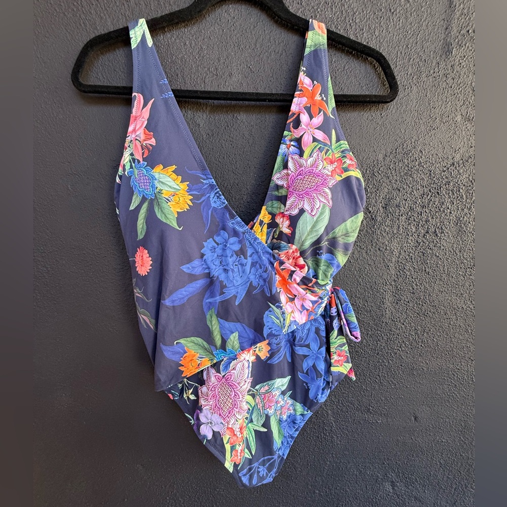 NWOT JOHNNY WAS Navy blue floral wrap one piece Med